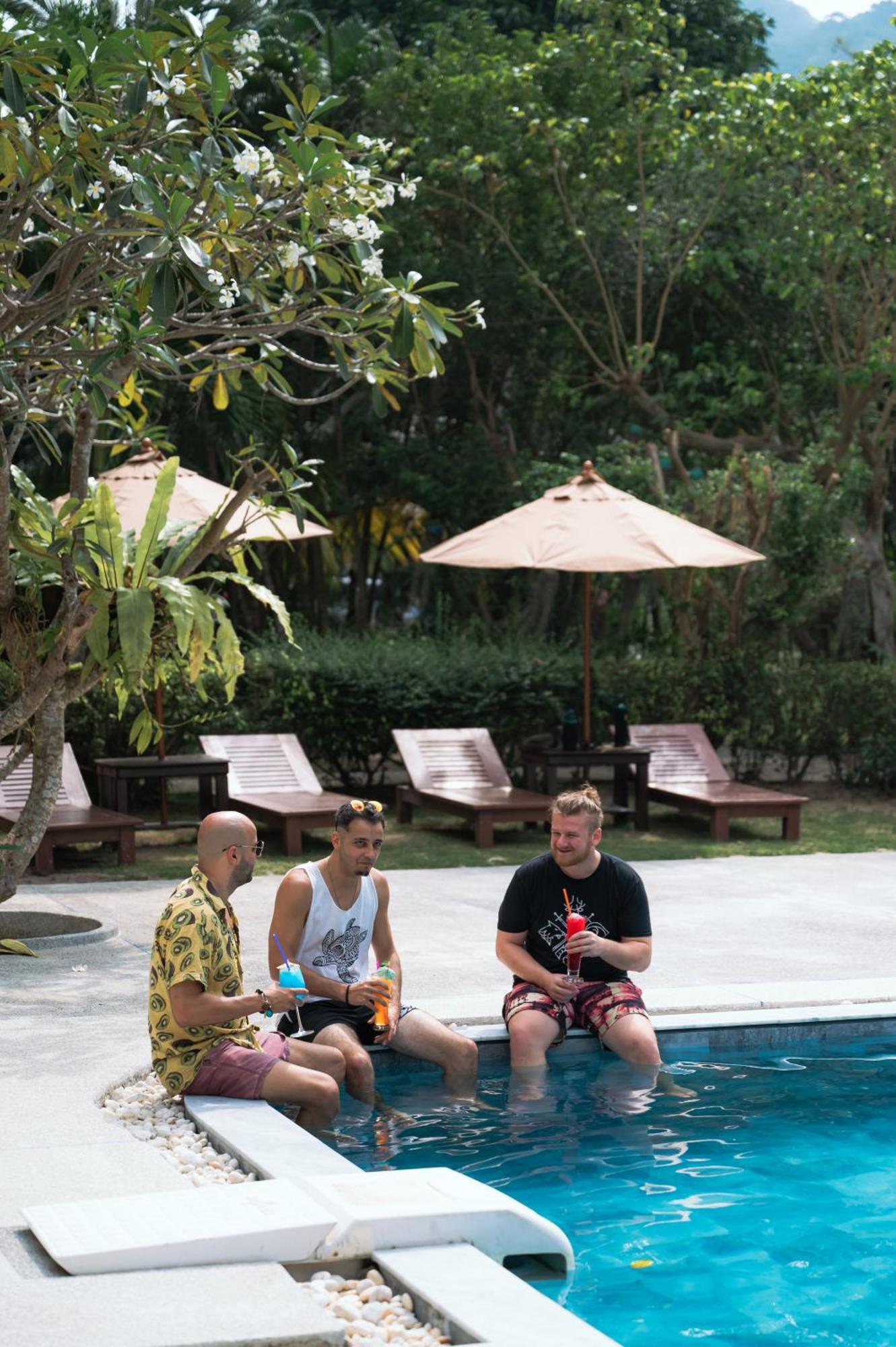 Asia Divers Resort Koh Tao Exterior photo