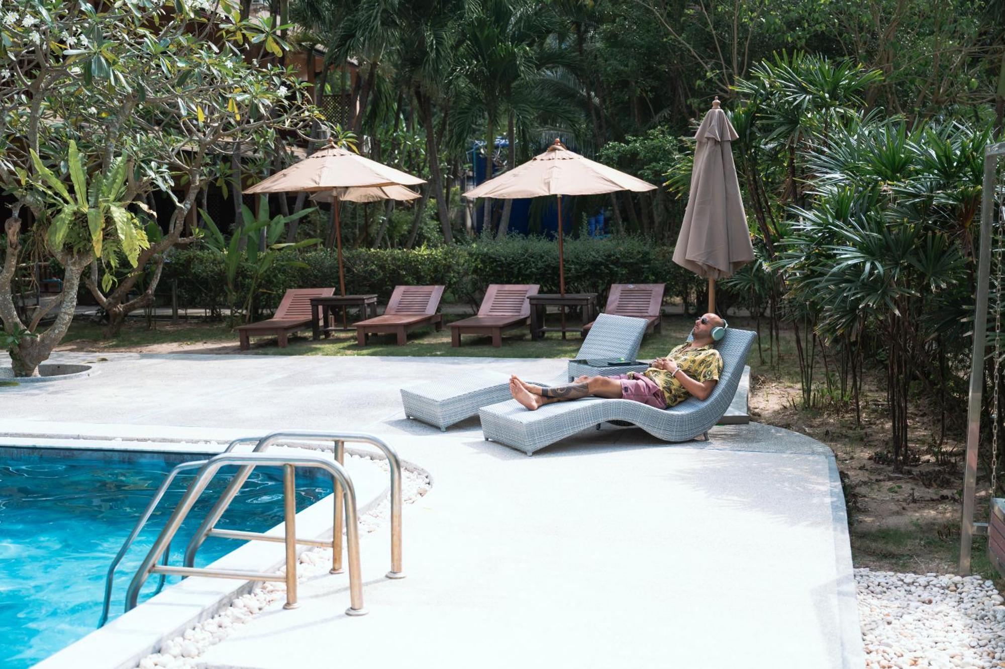 Asia Divers Resort Koh Tao Exterior photo