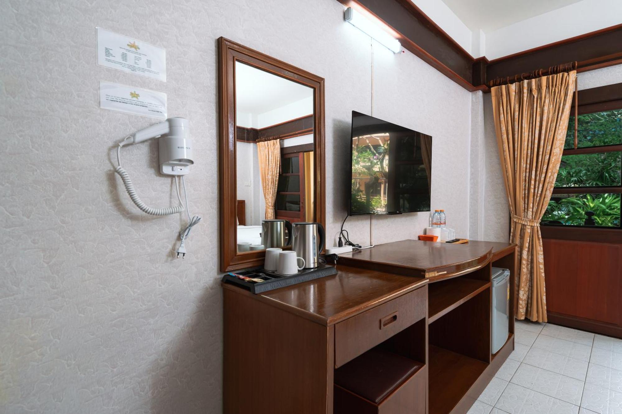 Asia Divers Resort Koh Tao Exterior photo