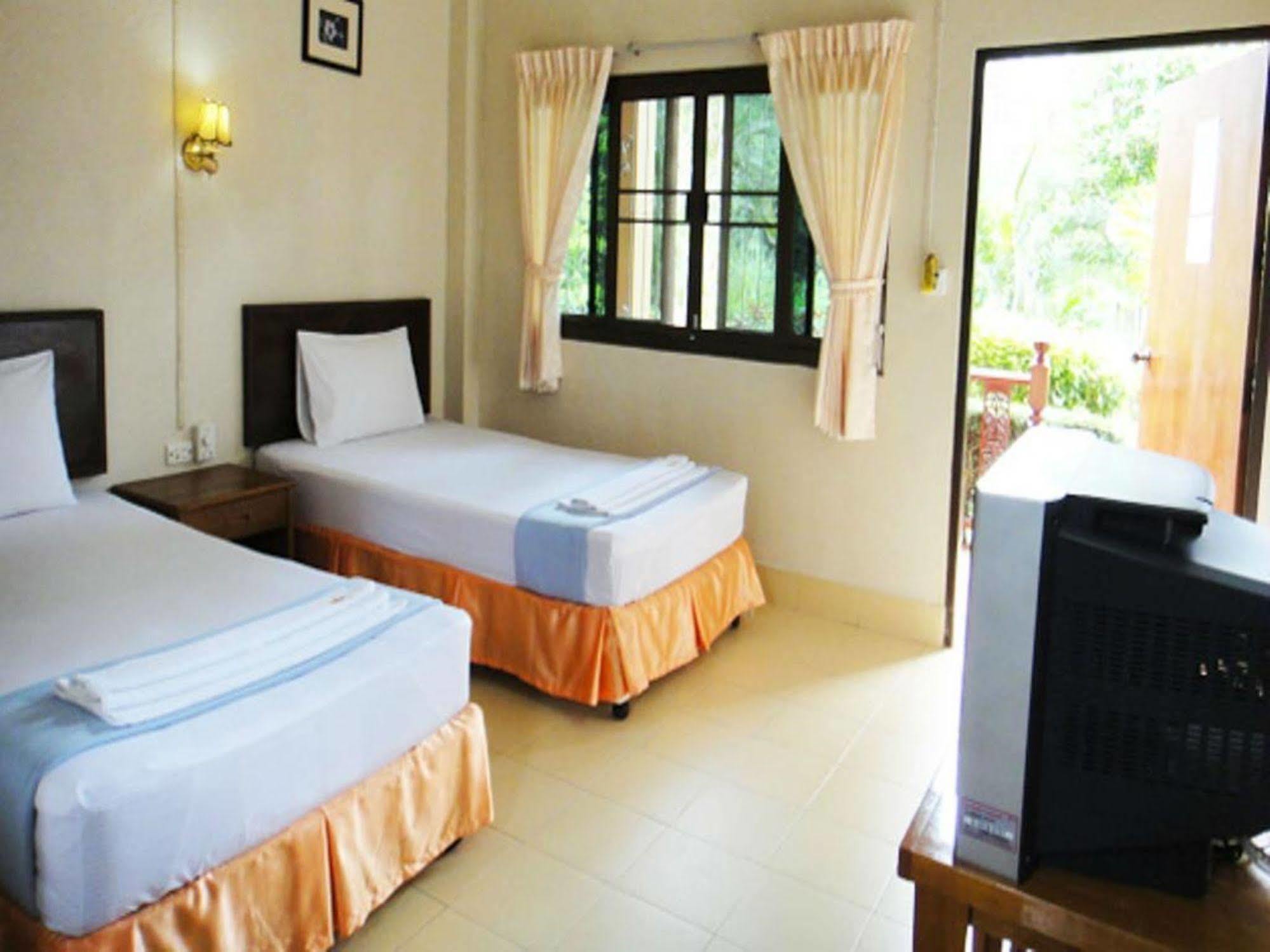 Asia Divers Resort Koh Tao Exterior photo